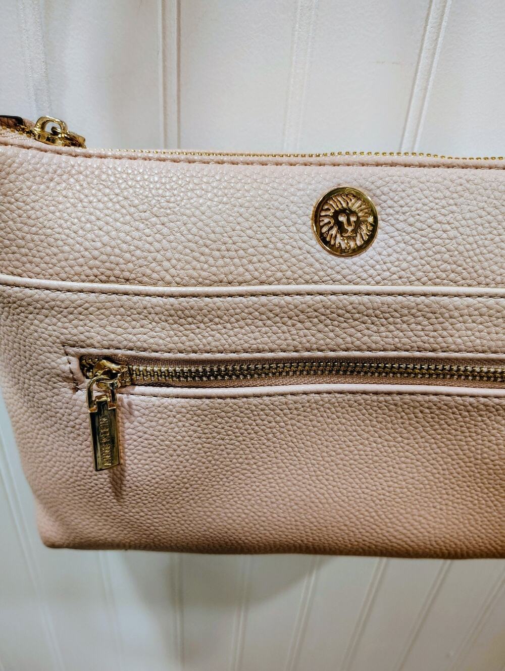 NWOT Anne Klein Crossbody bag, Light Pink, Textured Faux Leather $72